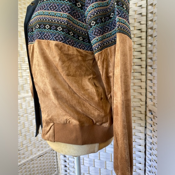 NWT Hem & Thread Tribal Bomber Style Jacket Bohemian Style Velvety Soft Waist - Picture 8 of 11